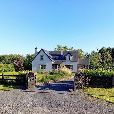 Conveniently Located House To Enjoy All Of Kerry Trá Lí Esterno foto