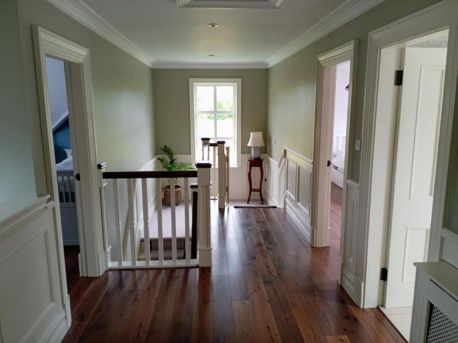 Conveniently Located House To Enjoy All Of Kerry Trá Lí Esterno foto