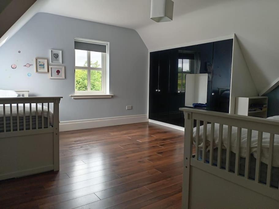 Conveniently Located House To Enjoy All Of Kerry Trá Lí Esterno foto