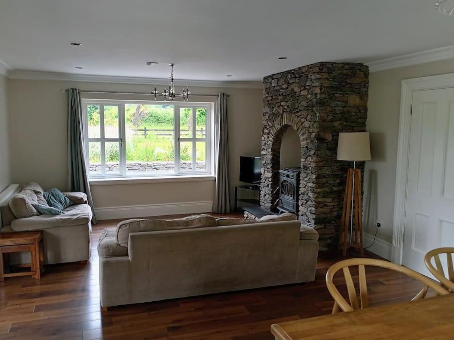 Conveniently Located House To Enjoy All Of Kerry Trá Lí Esterno foto